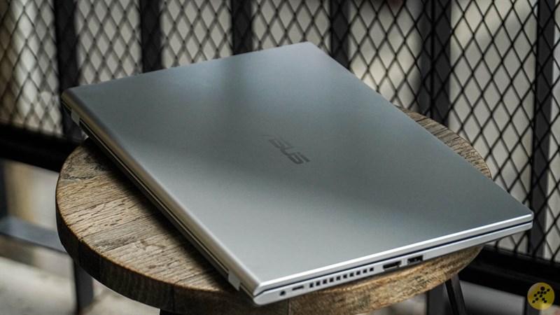 Vivobook X515EP có sẵn 8 GB RAM và có thể nâng cấp lên 20 GB RAM