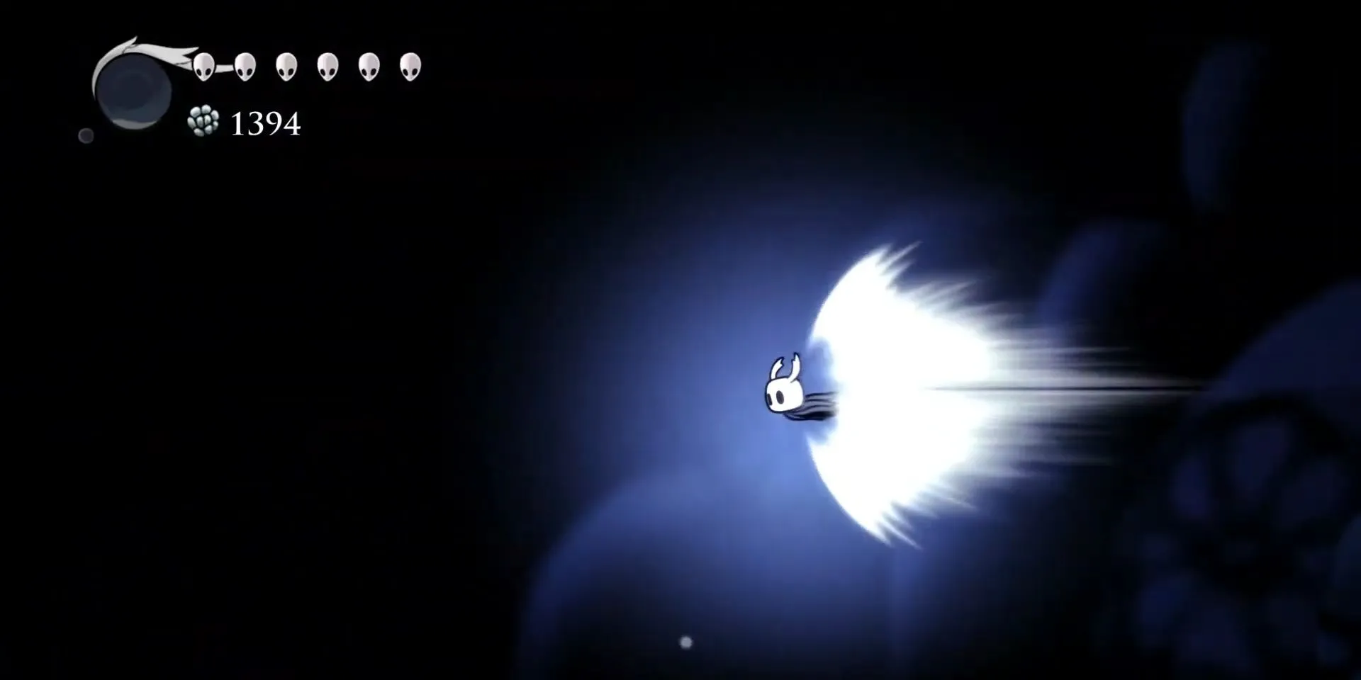 Hiệp Sĩ thực hiện cú Crystal Dash mạnh mẽ trong Hollow Knight để vượt qua các thử thách speedrun