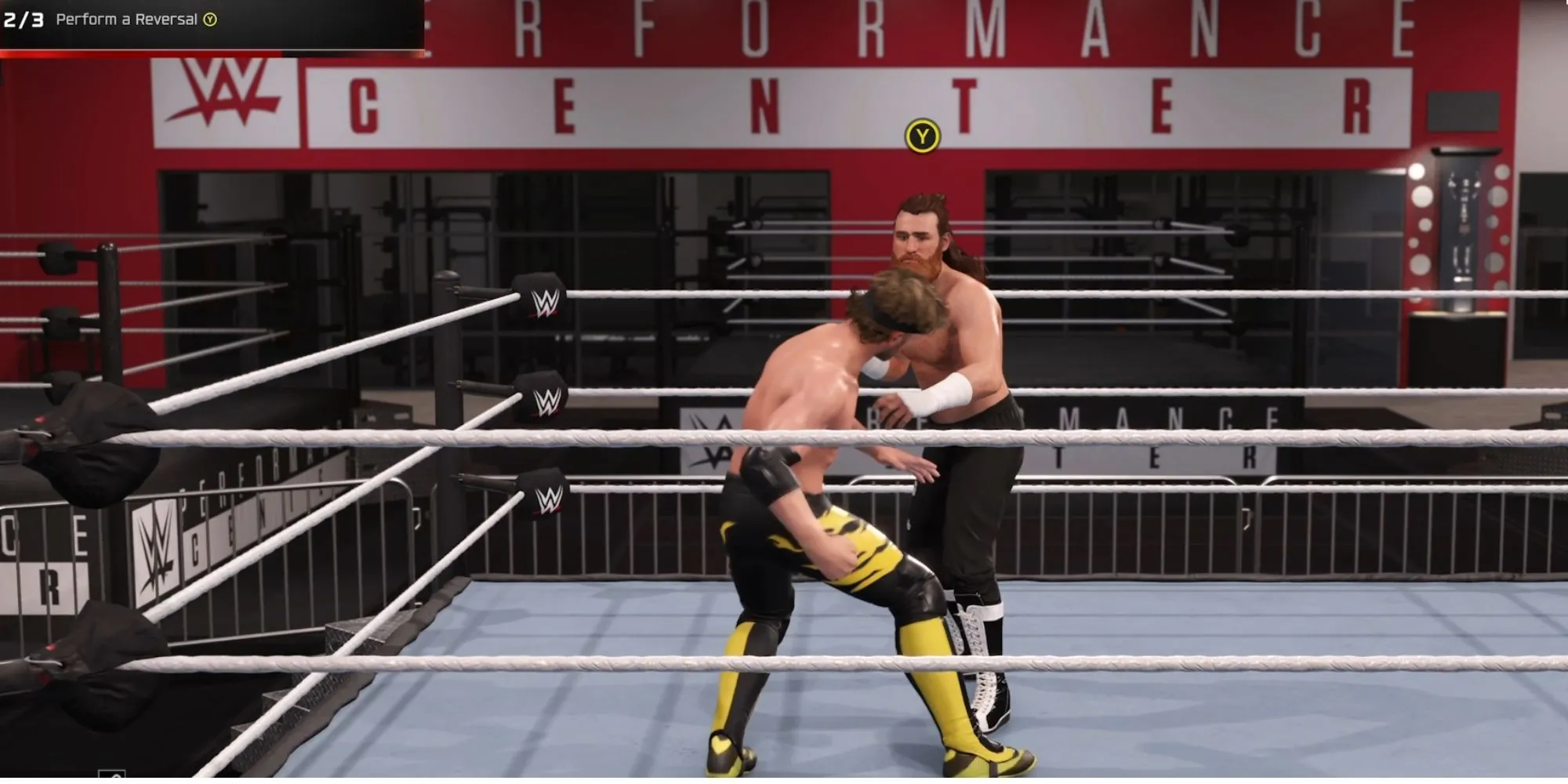 Hướng dẫn cách phản đòn WWE 2K25 với dấu nhắc nút Triangle trên màn hình