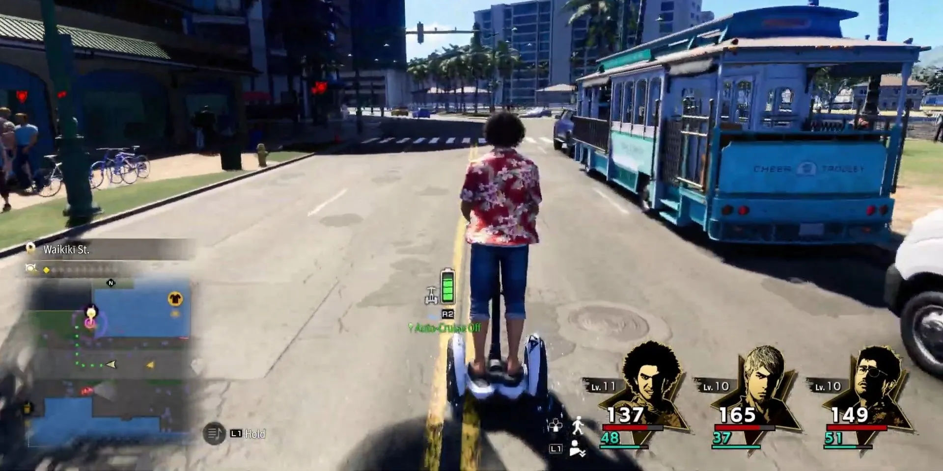 Ichiban Kasuga sử dụng Street Surfer di chuyển trên đường phố Hawaii trong Like A Dragon Infinite Wealth