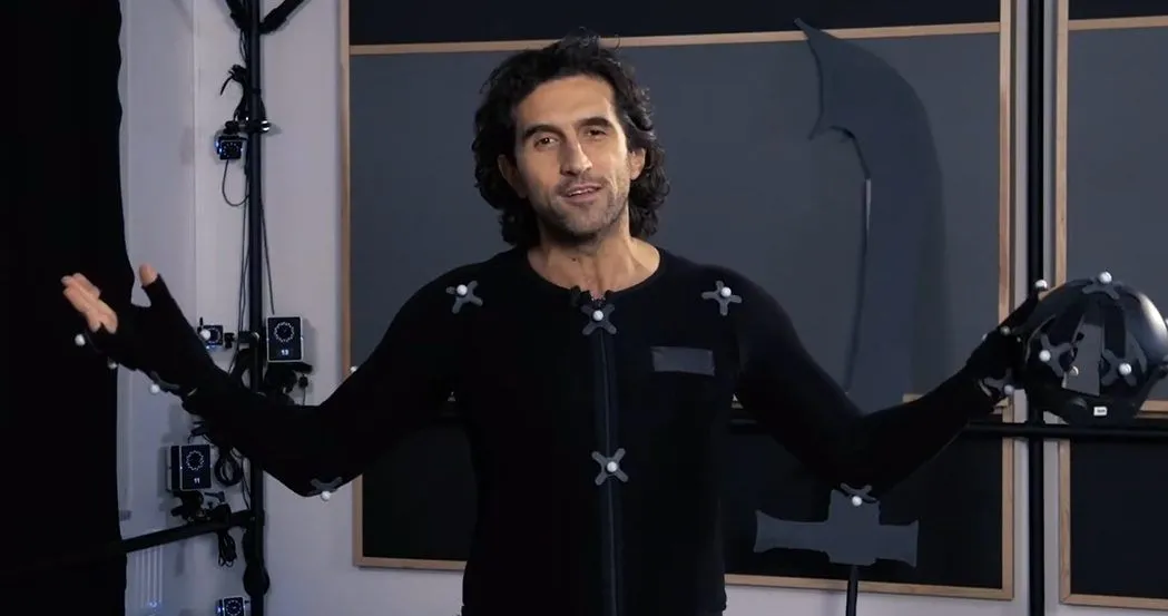 Josef Fares, giám đốc Hazelight Studios, người lồng tiếng cho một đoạn radio trong Split Fiction.