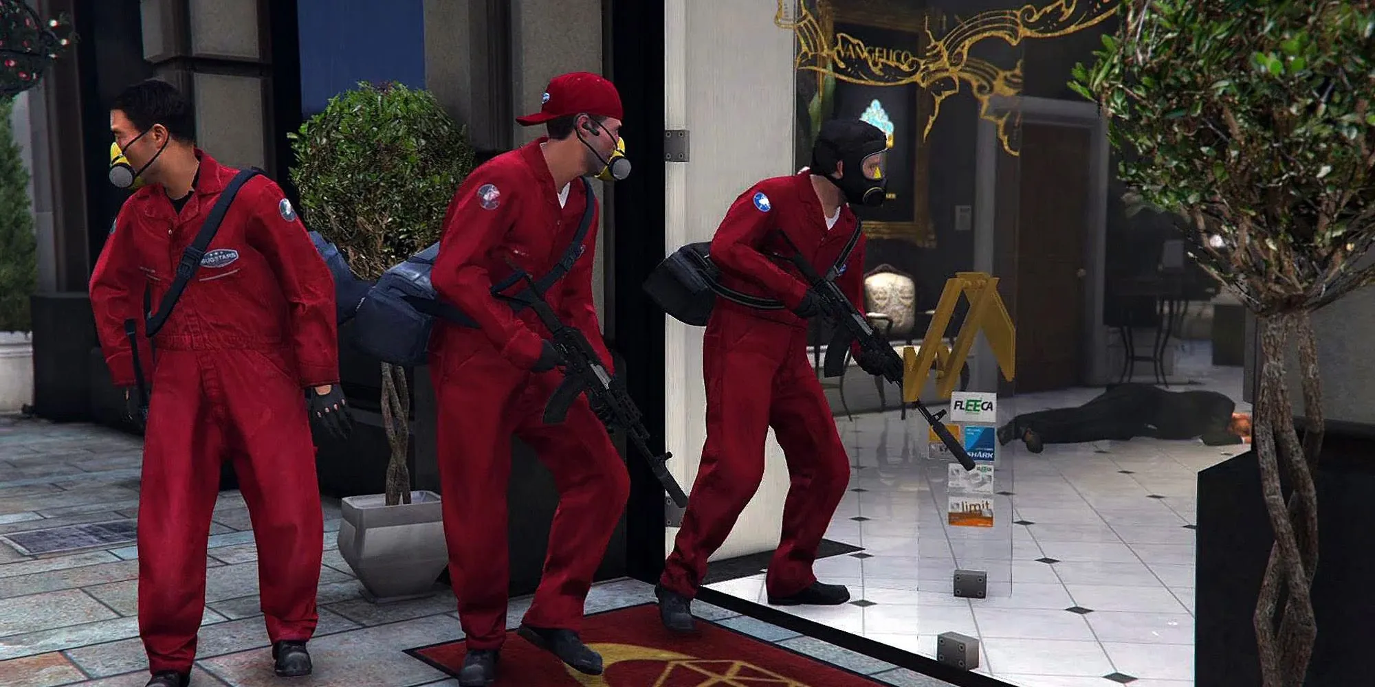 Michael và Franklin thực hiện phi vụ The Jewel Store Job trong GTA 5
