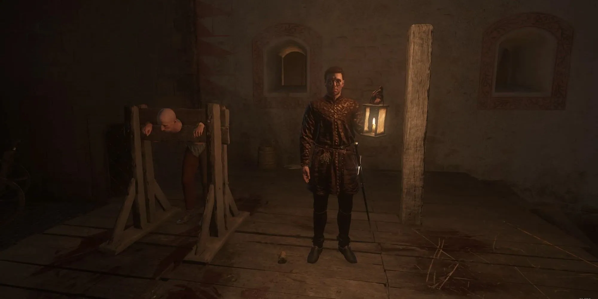 Nhân vật cầm một chiếc đèn lồng có thể trang bị trong Kingdom Come Deliverance 2 nhờ mod