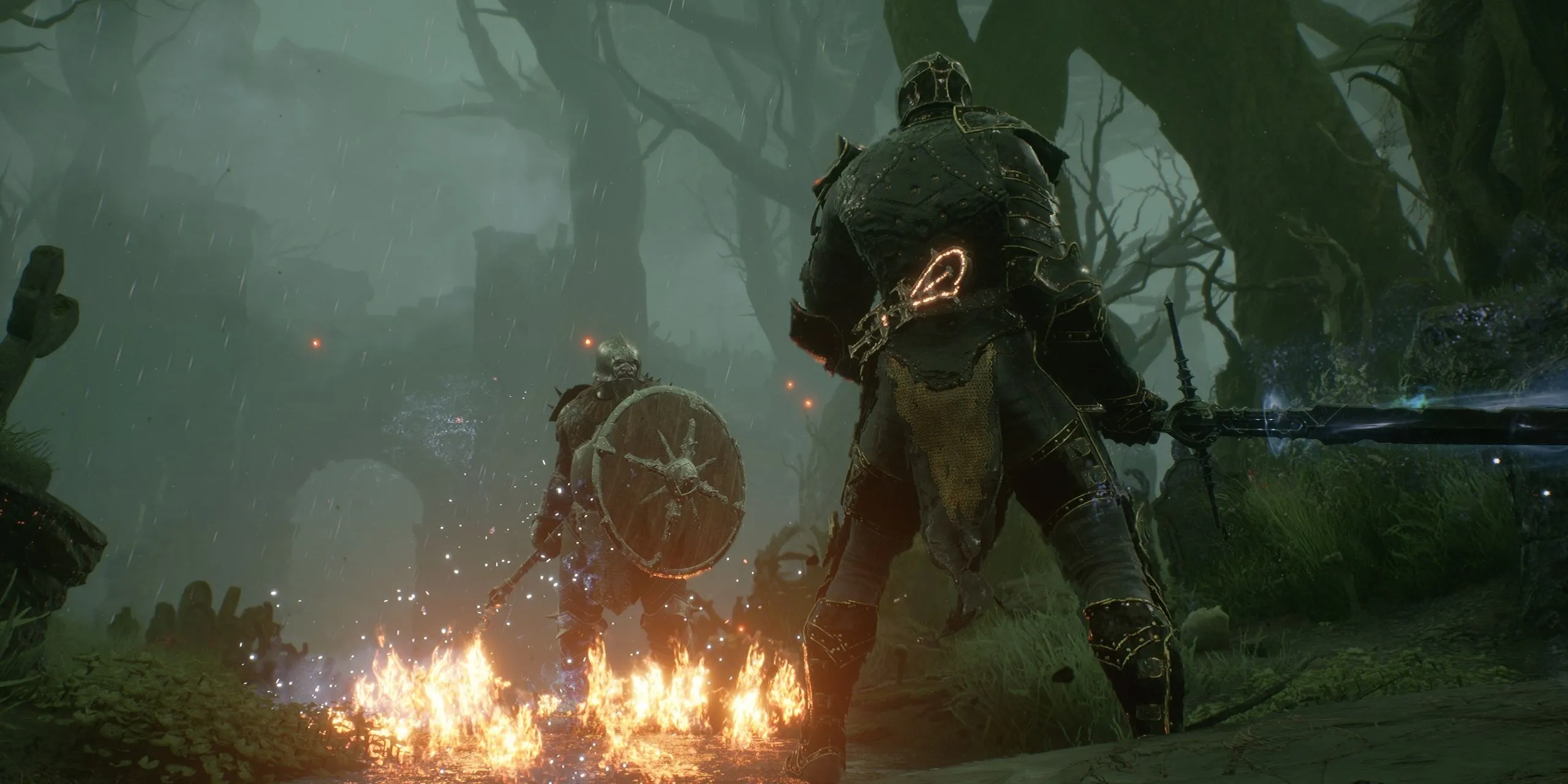 Nhân vật chính đối mặt kẻ thù trong lửa trong game Soulslike Mortal Shell