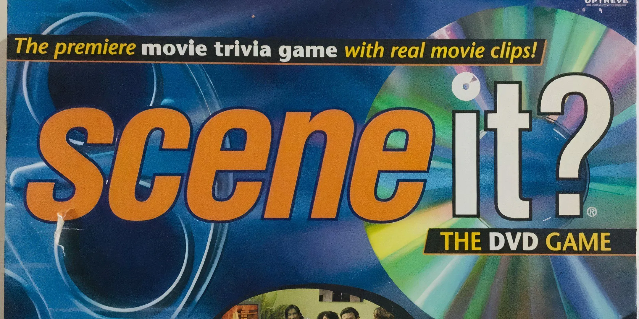 Bìa hộp game Scene It, tựa board game điện ảnh kết hợp DVD từng rất thịnh hành.