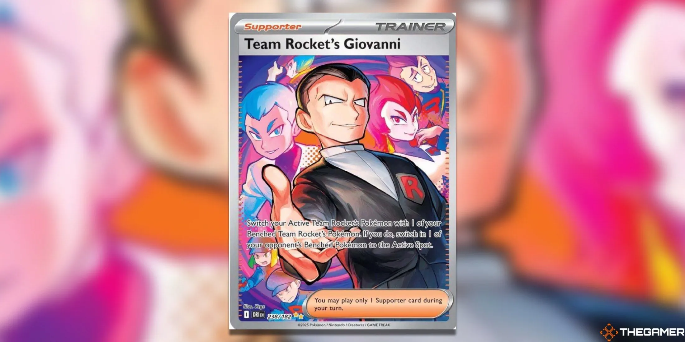 Lá bài Team Rocket's Giovanni Special Illustration Rare từ bộ Destined Rivals, với Giovanni, Archer và Ariana.