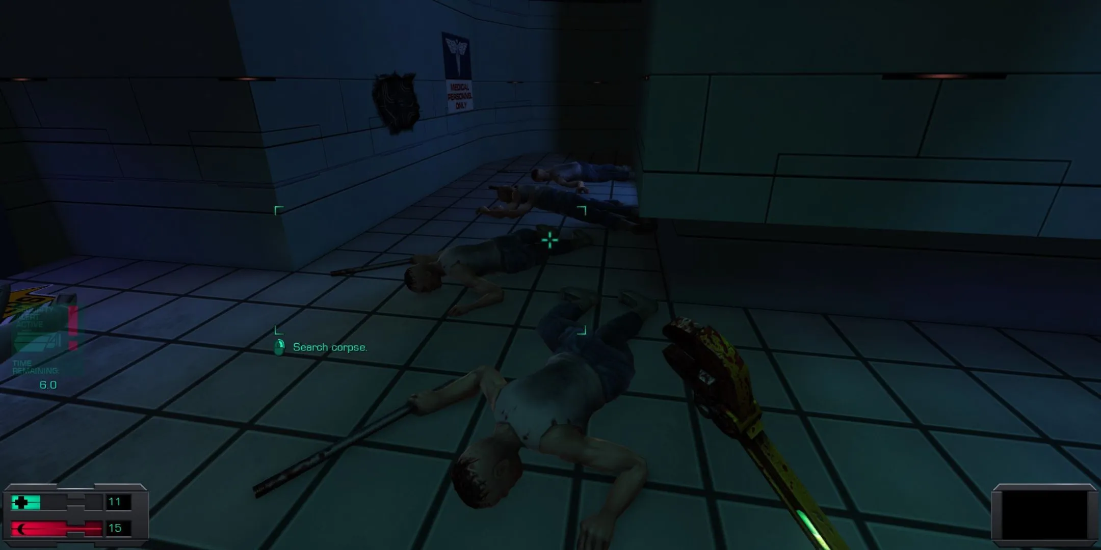 Những xác Hybrid kinh tởm nằm la liệt trên sàn tàu Von Braun trong System Shock 2 Remastered, minh chứng cho cuộc chiến khốc liệt.