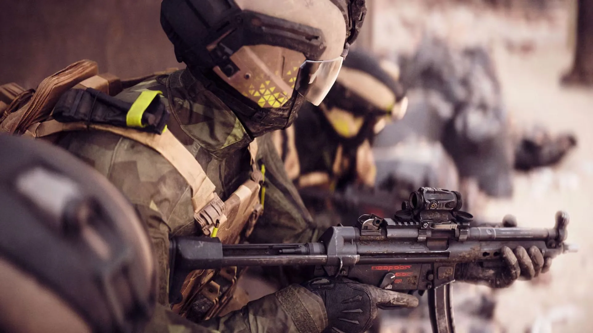 Cảnh chiến trường Battlefield 6 với lính và hiệu ứng vũ khí — minh họa cho thay đổi về XP bot farm
